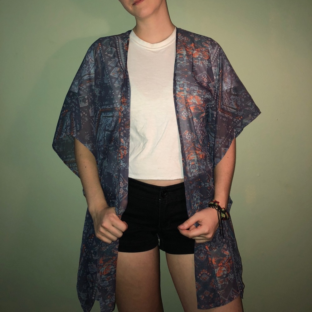 shawl-type cover up
